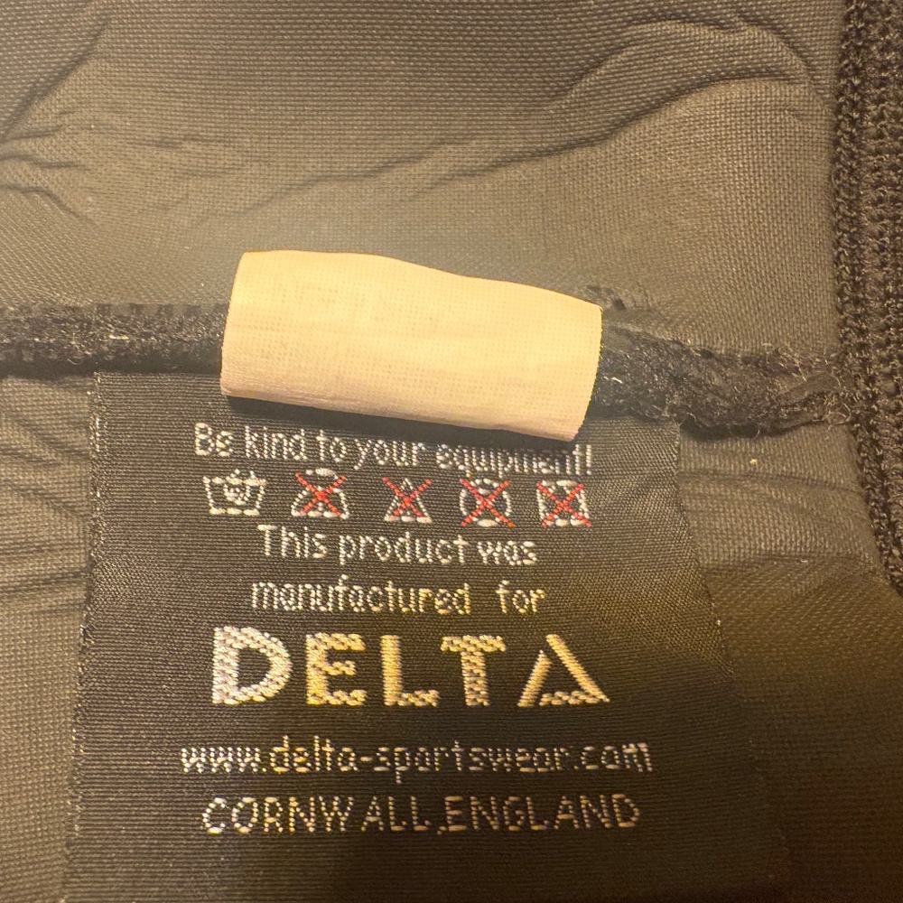 Delta Red and Black Women's Paddling Jacket - Picture 9 of 12